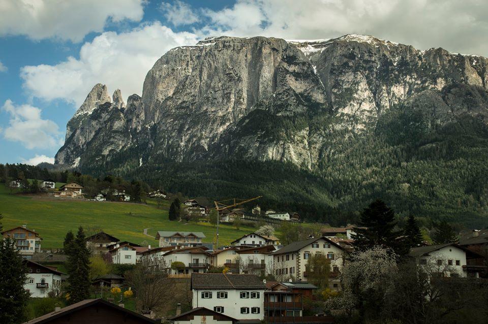 Gasthof Albergo Kreuzwirt Völs am Schlern Exterior photo